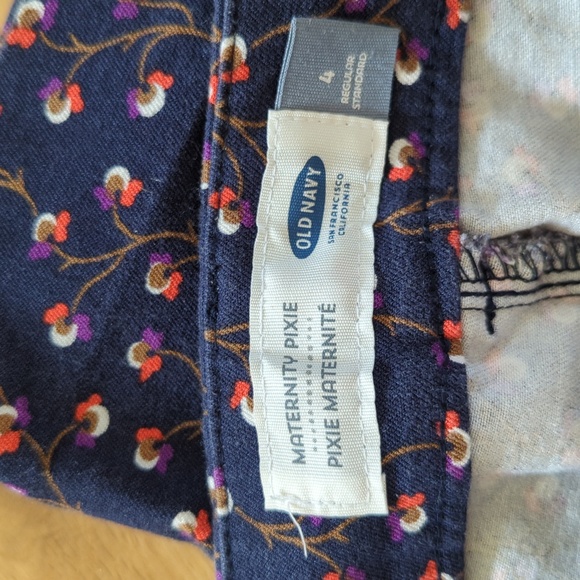 Old navy maternity pixie pants - Picture 2 of 2